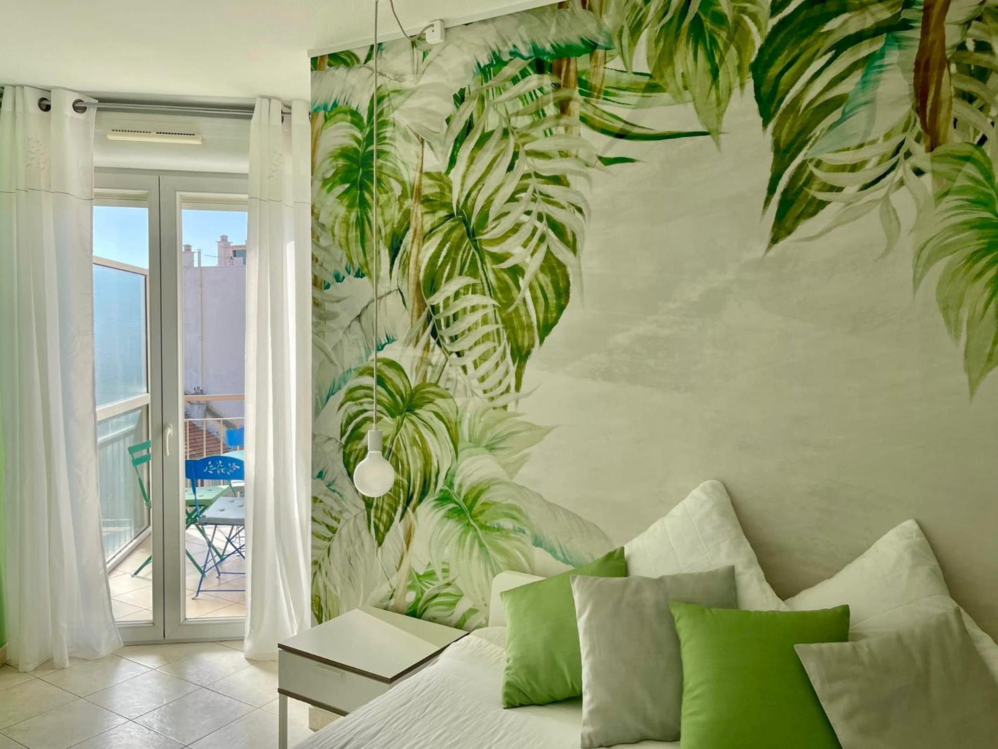 Risso - One Bedroom With Pool, Newly Renovated In Spring 2024 Nizza Esterno foto